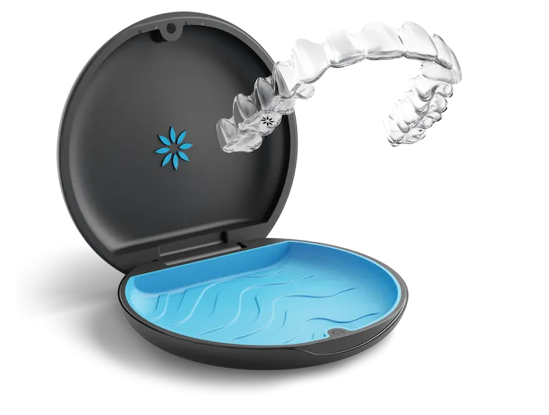 INVISALIGN APPARTECCHIO DENTALE TRASPARENTE con custodia